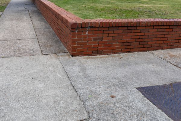 Brick Retaining Wall Repair in St Louis